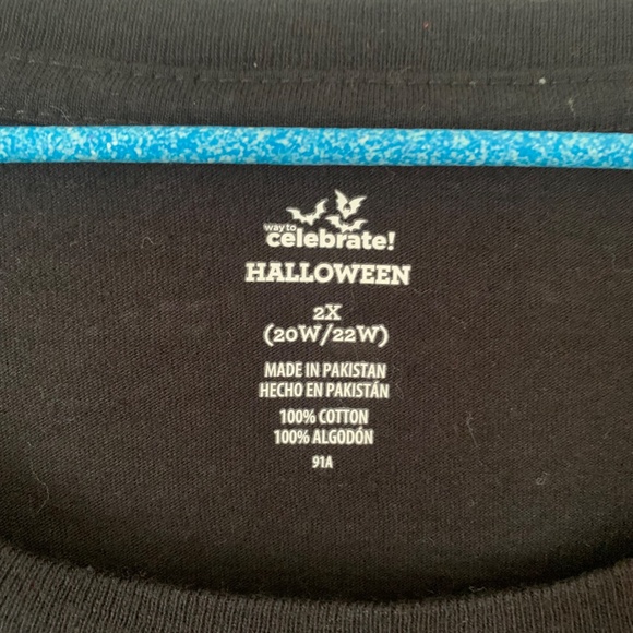 *NEW* Black Cat T-Shirt Size 2X (20W/22W) - Picture 7 of 8